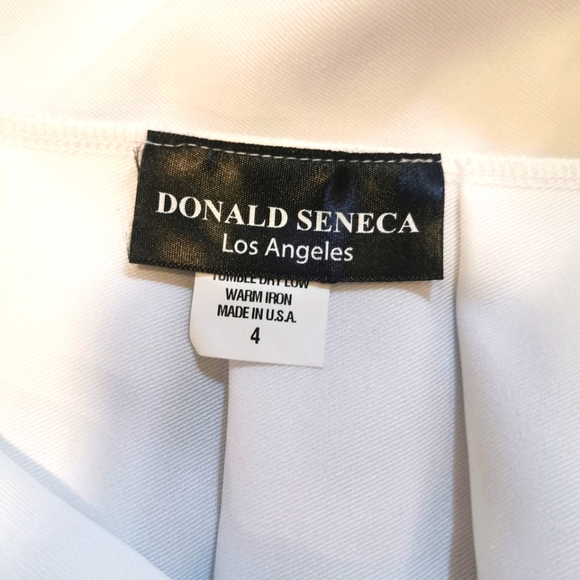 SOLD - NWOT 4XL White Pleated Skirt w/ Velcro Closure - Picture 4 of 4